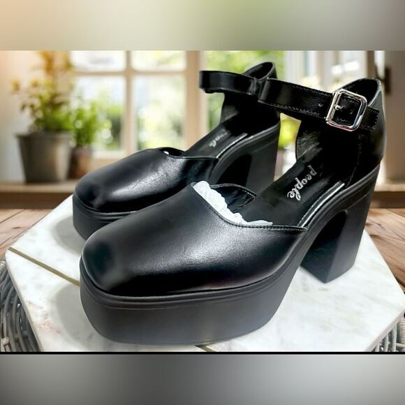 🔥 FREE PEOPLE Gwen Mary Jane Platforms Heels Size 39 US 8.5 - Picture 5 of 15